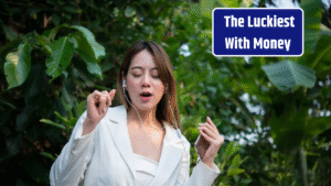4 Zodiac Sign Who are Considered to be the luckiest with money